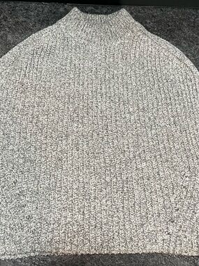GAP Marled Gray Chunky Knit Sweater